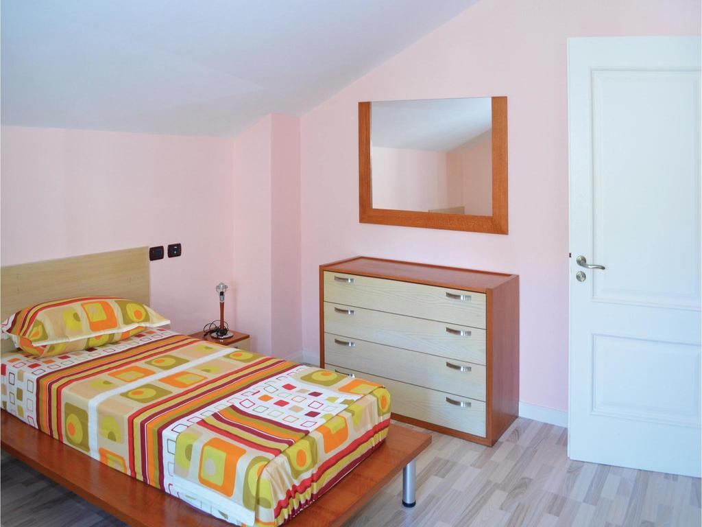 Holiday Home Pishat E Buta 28 Golem  Kültér fotó