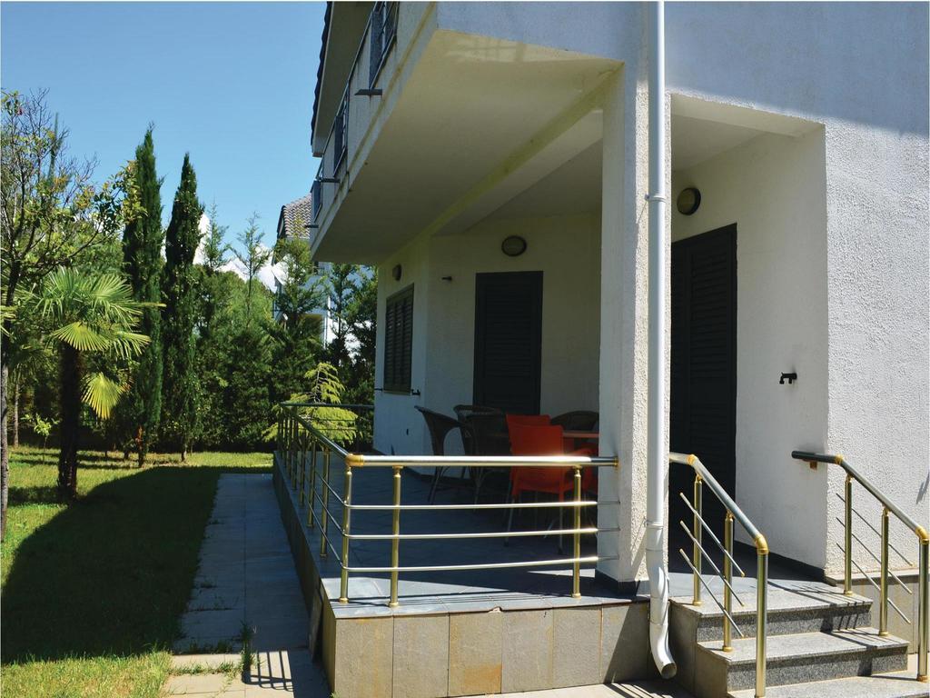 Holiday Home Pishat E Buta 28 Golem  Kültér fotó