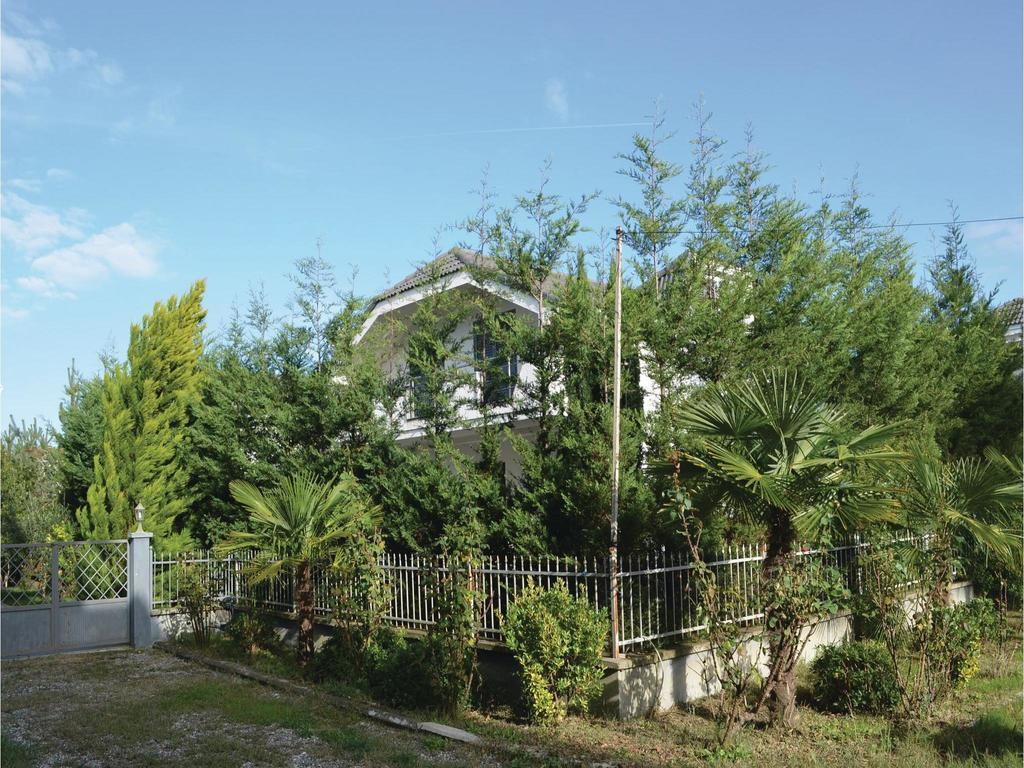 Holiday Home Pishat E Buta 28 Golem  Kültér fotó
