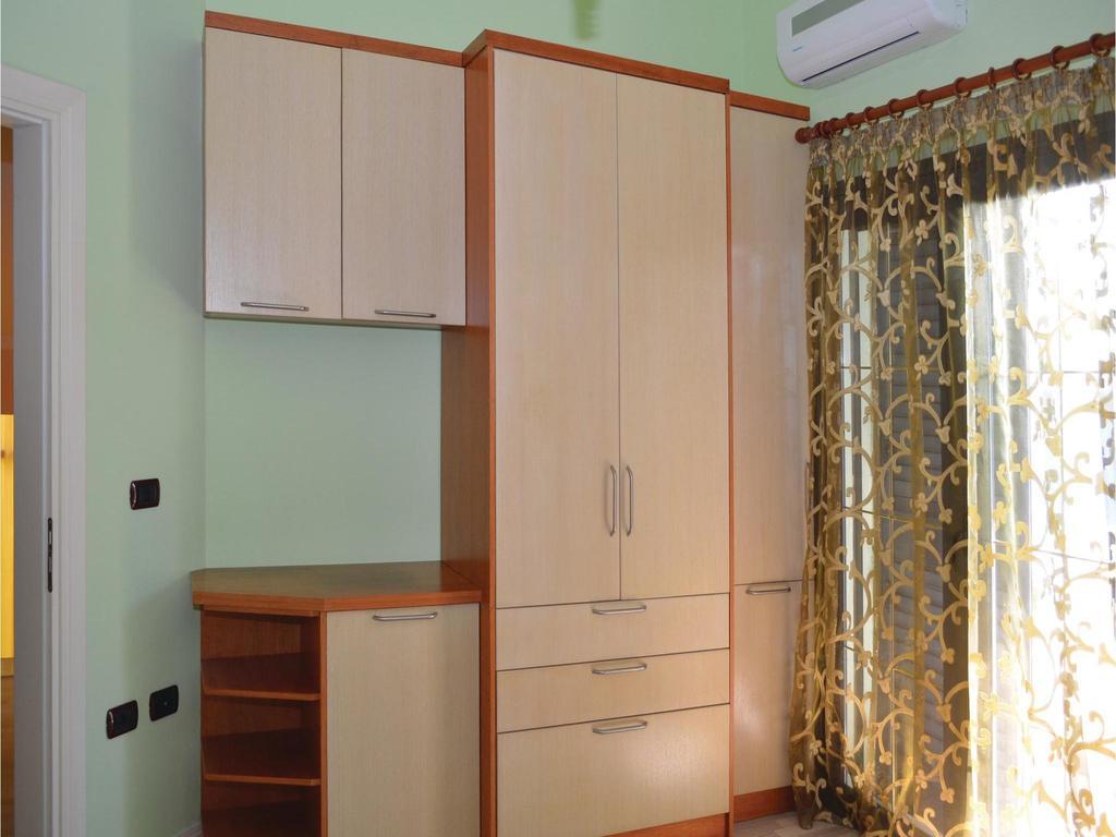 Holiday Home Pishat E Buta 28 Golem  Kültér fotó
