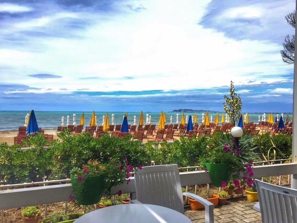 Holiday Home Pishat E Buta 28 Golem  Kültér fotó